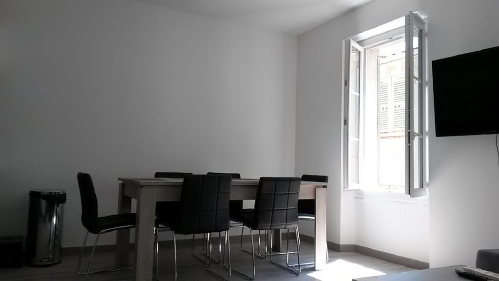 Safranier Townhouse Apartamento Antibes Quarto foto